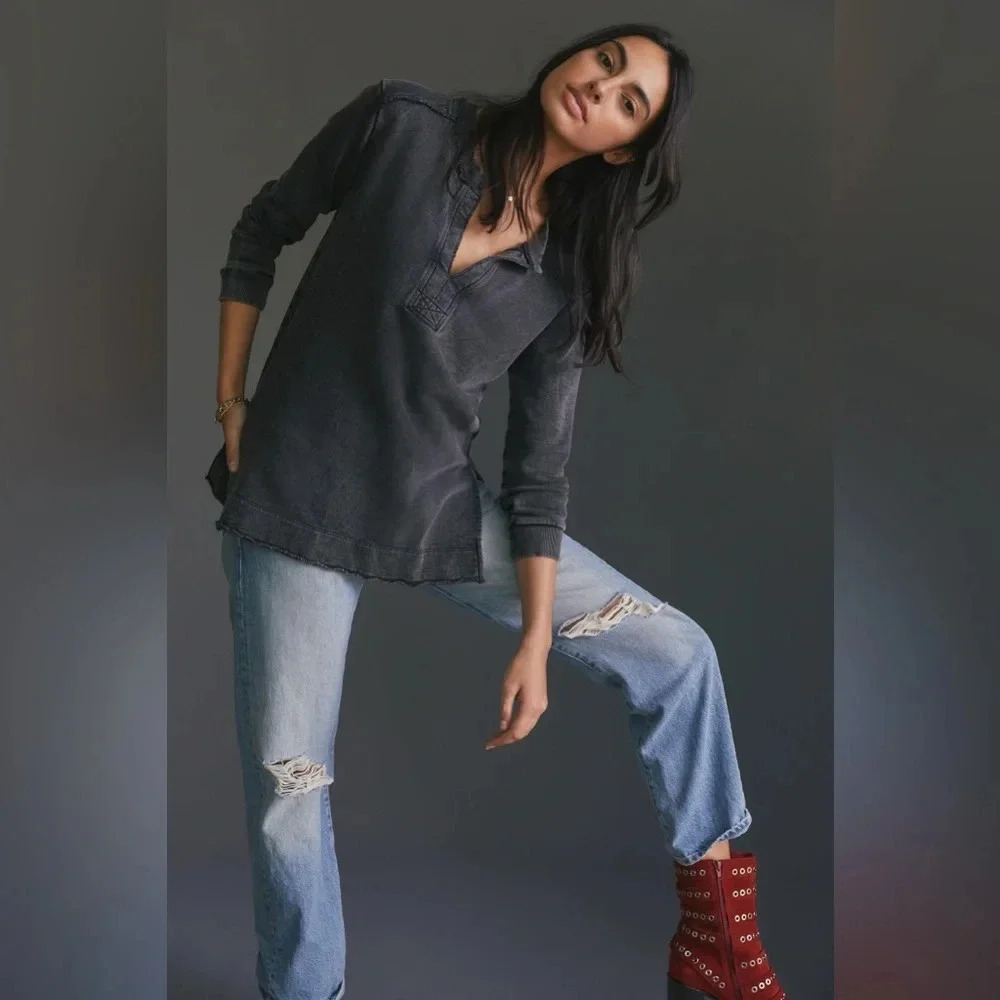 Pilcro Anthropologie Split Hem Oh so Lovely Relaxed Gray Sweatshirt